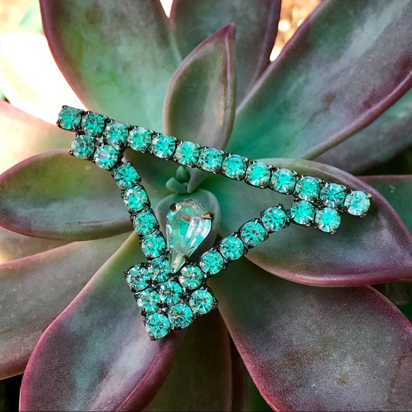 Large Vintage Rhinestone Pin - Picture 3 of 5